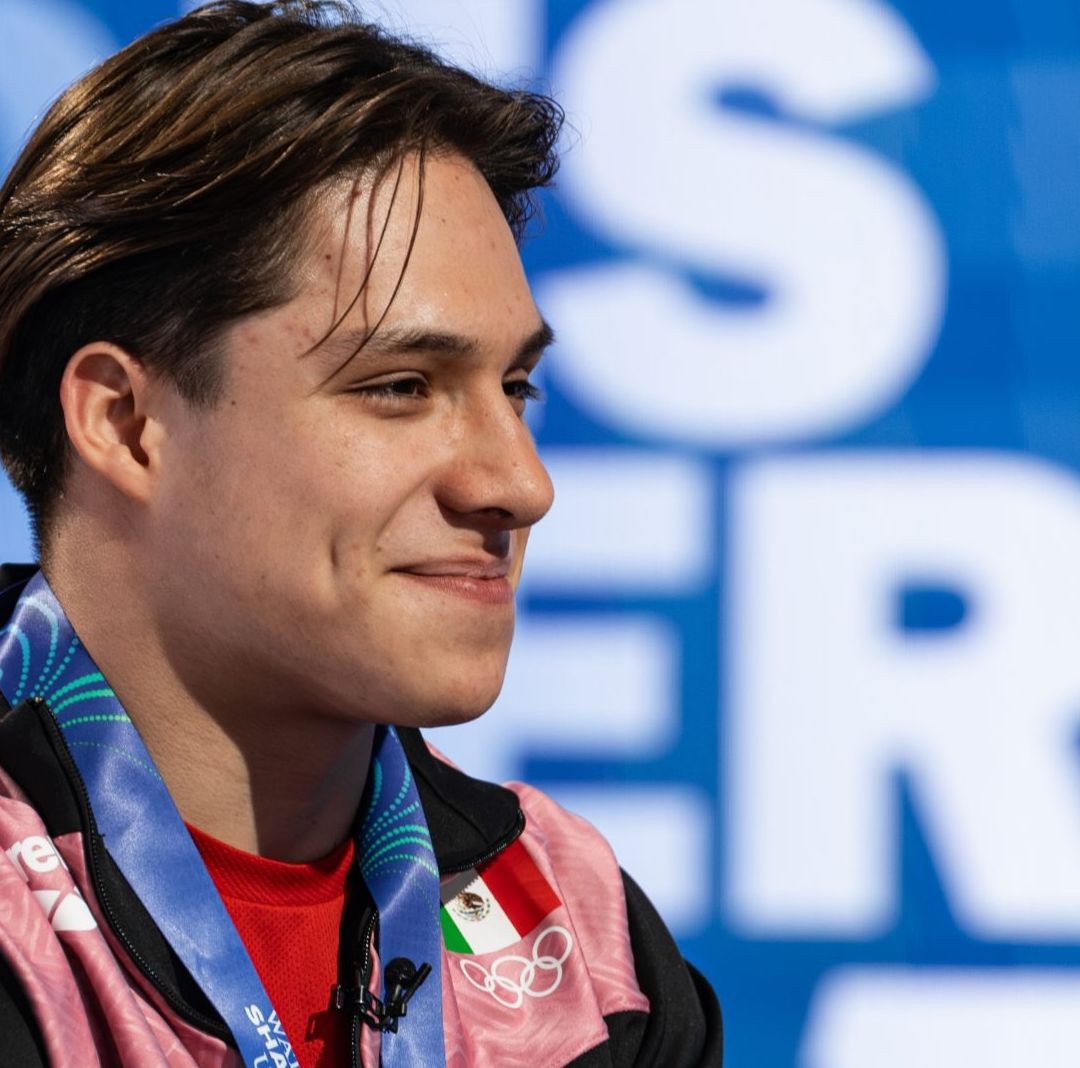 Entrevista N+: Osmar Olvera, Medallista Mundial Singapur 2025 Habla de Su Esfuerzo y Trabajo