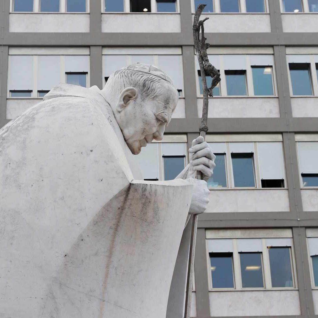 Papa Francisco Pasa ‘Noche Tranquila’ en Hospital Gemelli