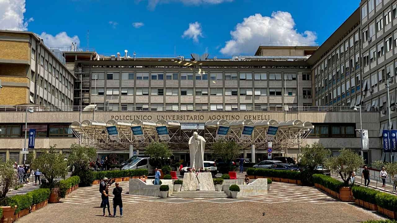 Operación del papa Francisco: pasa noche en Hospital Gemelli tras cirugía