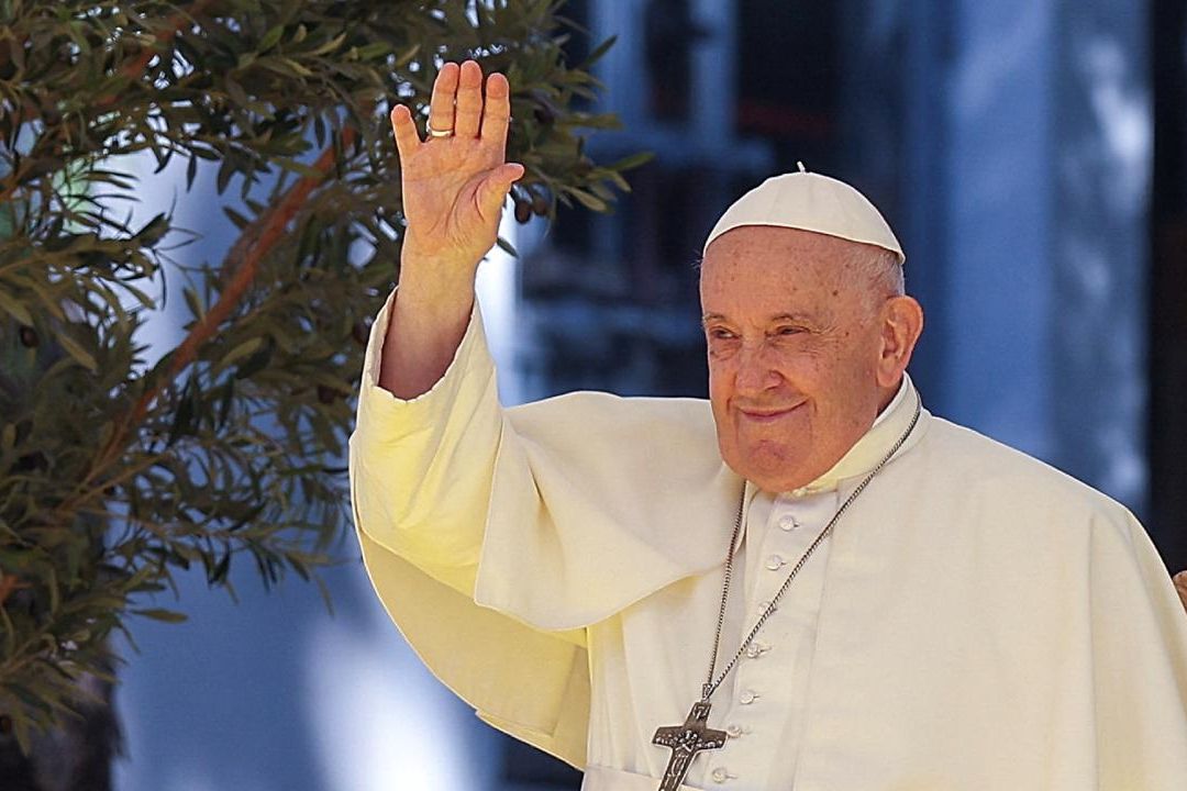 Papa Francisco Pide a los Jóvenes Ocuparse del Medio Ambiente