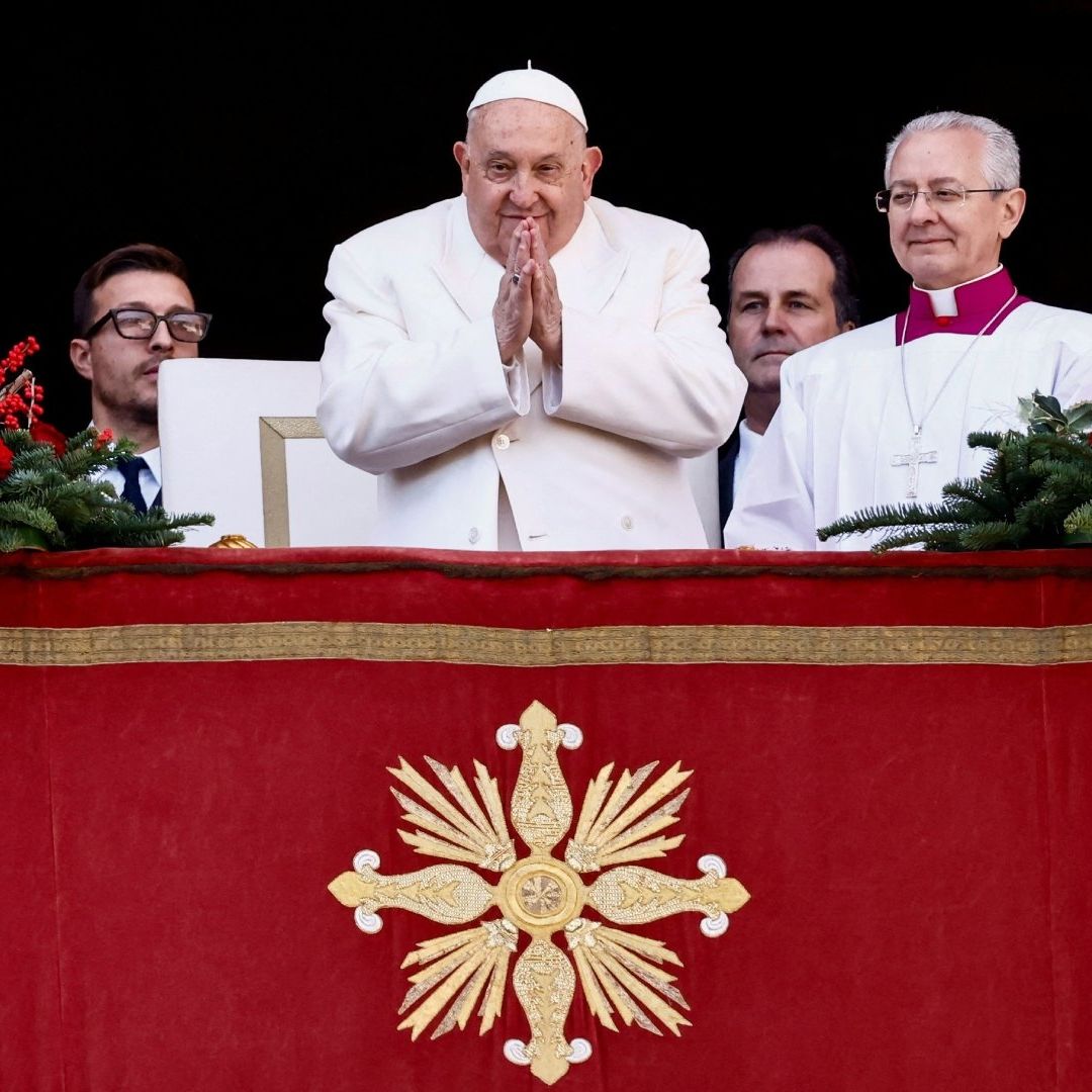 Mensaje de Navidad 2024 del Papa Francisco se Centra en Búsqueda de la Paz en Zonas de Guerra