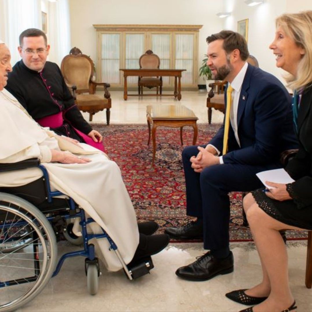 Se reúnen Papa Francisco y JD Vance