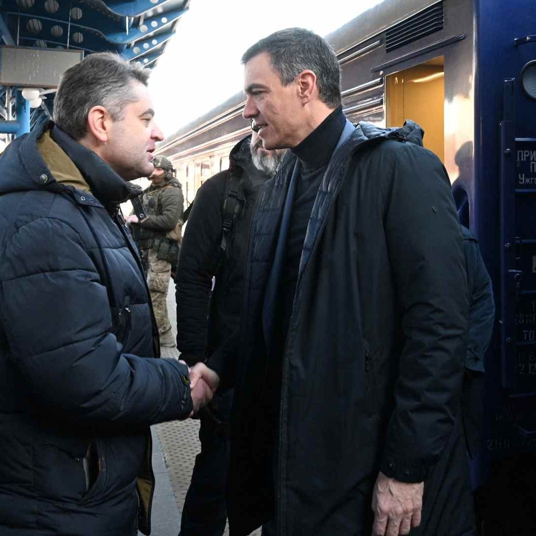 Pedro Sánchez Llega a Kiev Para Reunirse con Zelenski