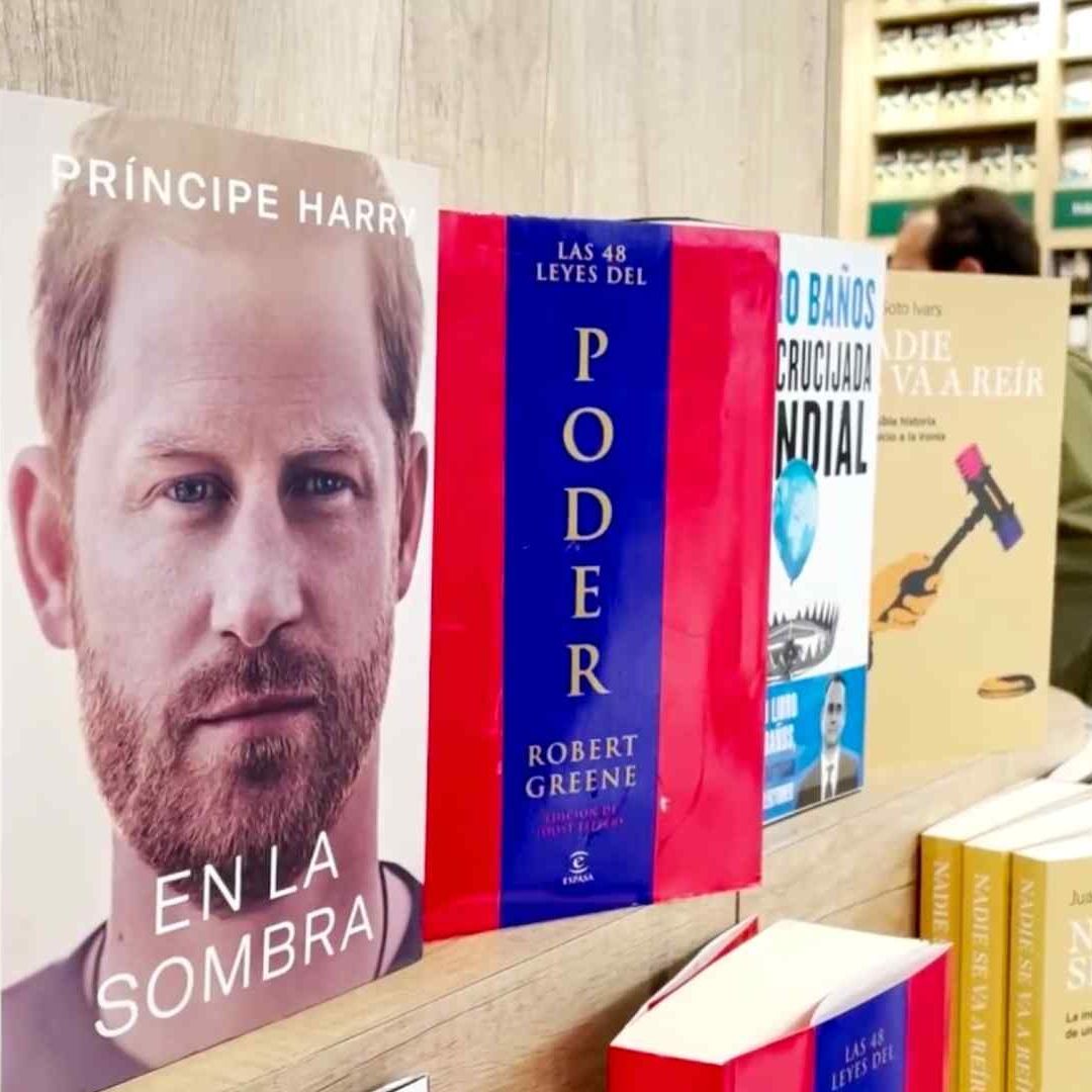 Príncipe Harry defiende sus memorias
