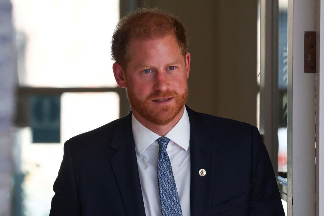 El príncipe Harry realizó hoy 8 de septiembre de 2023 una visita inesperada a la Capilla de San Jorge en el castillo real de Windsor