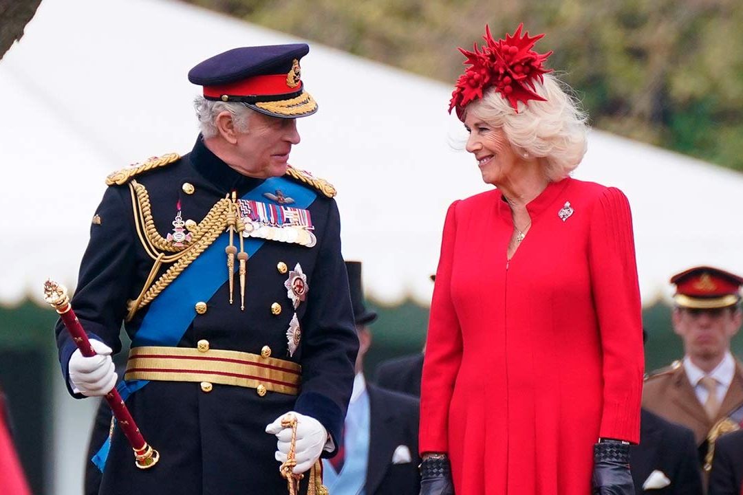 El rey Carlos III y su esposa, la reina consorte Camila en un evento público