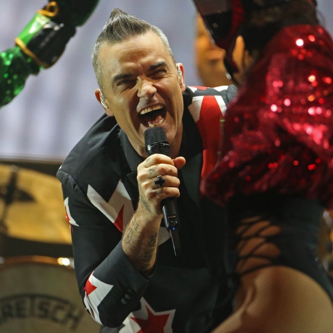 Robbie Williams podría estar en show de medio tiempo