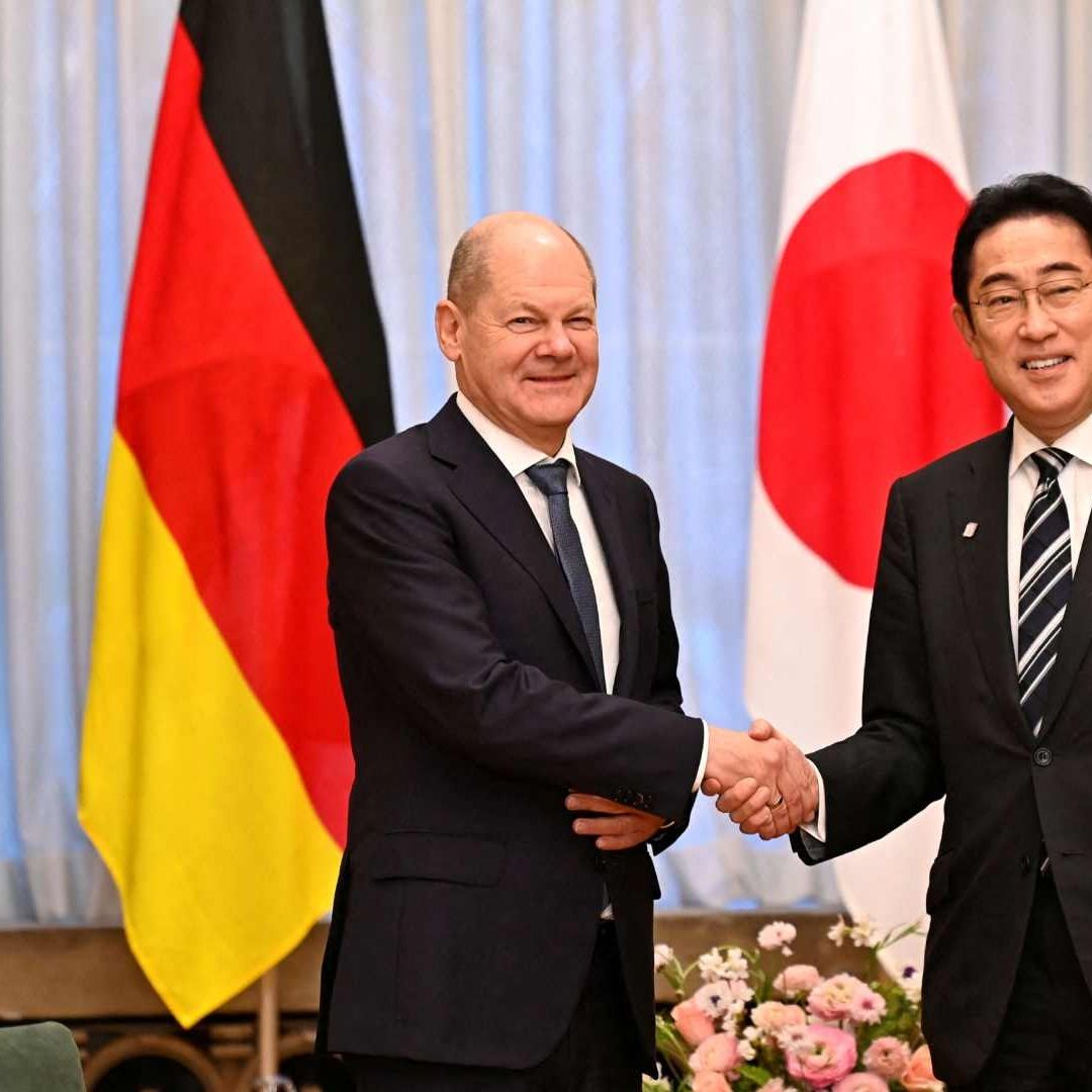 Alemania estrecha relaciones diplomáticas con Japón