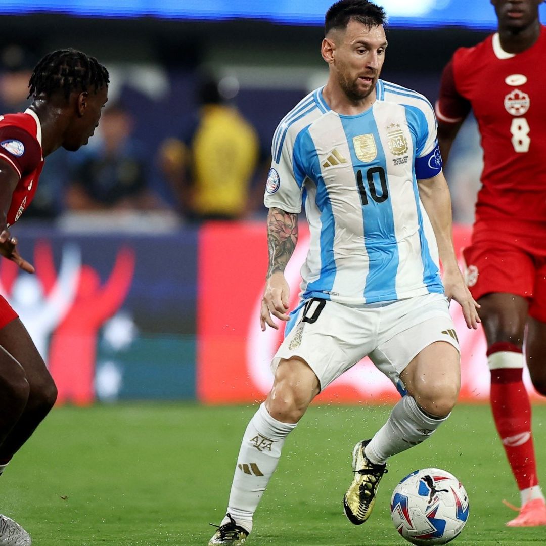 Messi sudó la camiseta para que Argentina derrotara a la selección canadiense en semifinales
