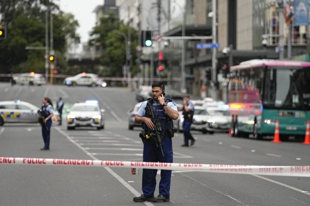 Terror en Auckland: Balacera Antes de Iniciar Mundial Femenil Deja 3 Muertos