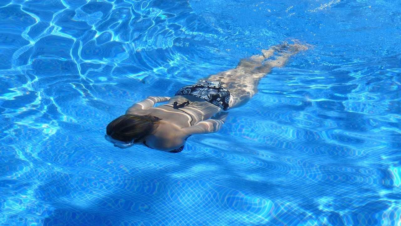 Las mujeres podrán nadar con el torso desnudo en piscinas de Berlín