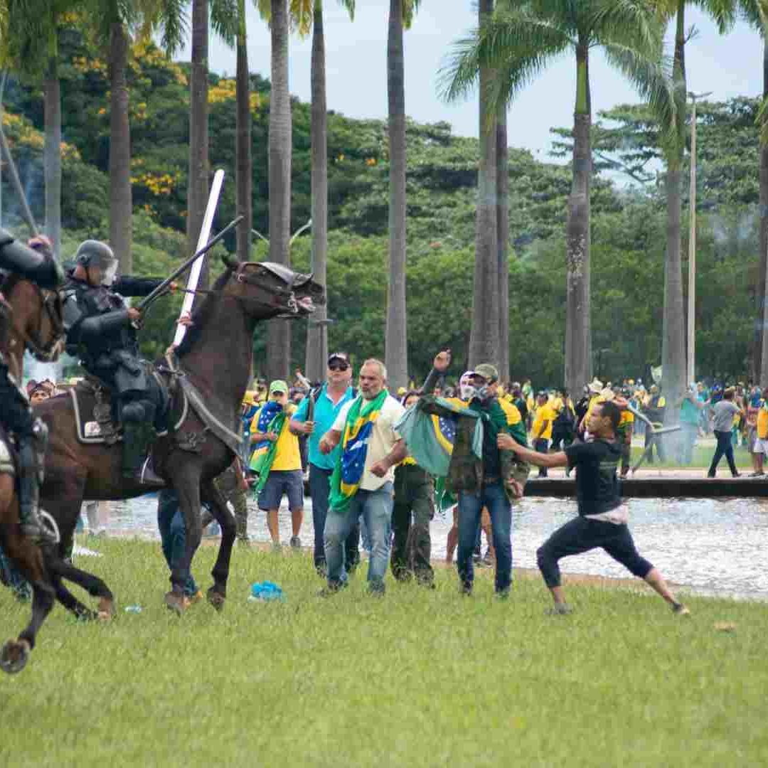 Aspectos de Brasilia, Brasil, durante los actos vandálicos contra el gobierno de Lula