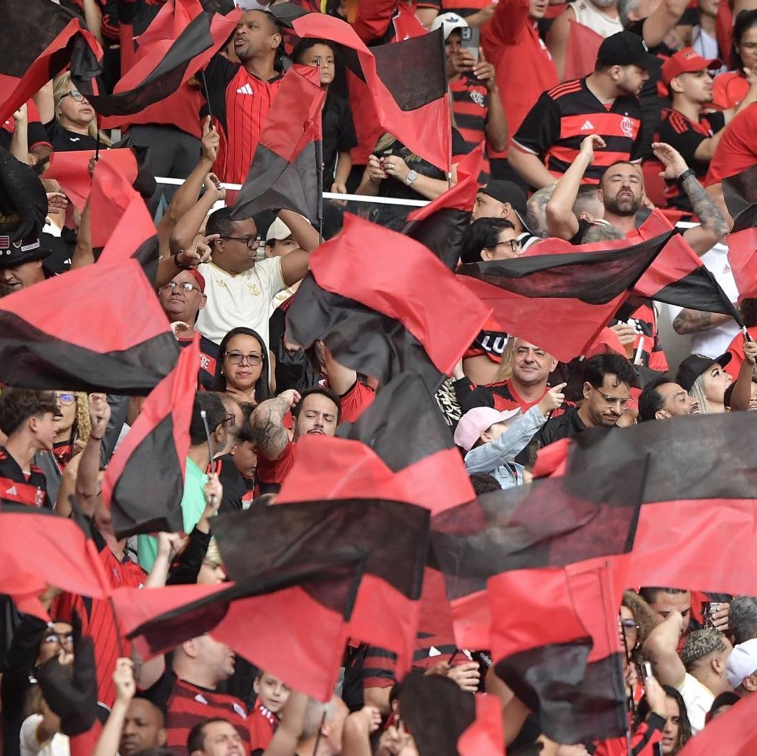 Vuelca Autobús con Aficionados del Flamengo en Brasil Previo a Semifinal de la Copa Libertadores