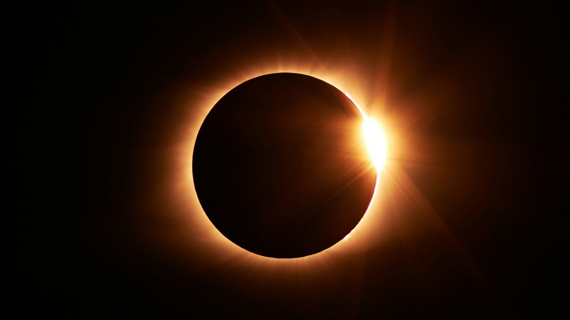 Eclipse solar anular, también conocido como anillo de fuego