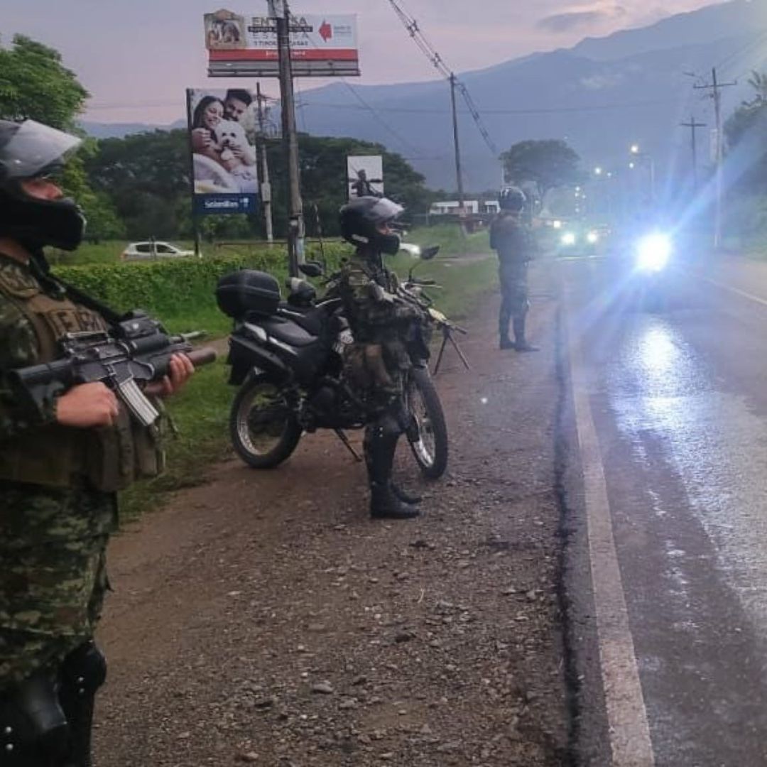 Tropas del ejército colombiano ya han sido desplegadas en la ciudad de Cali.