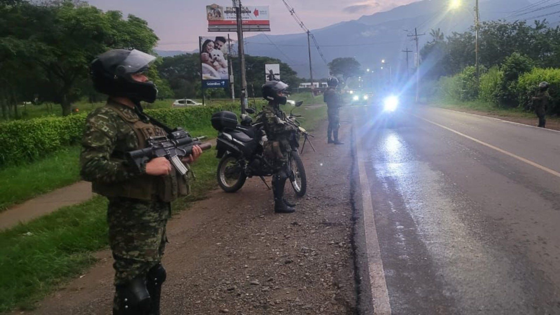 Tropas del ejército colombiano ya han sido desplegadas en la ciudad de Cali.