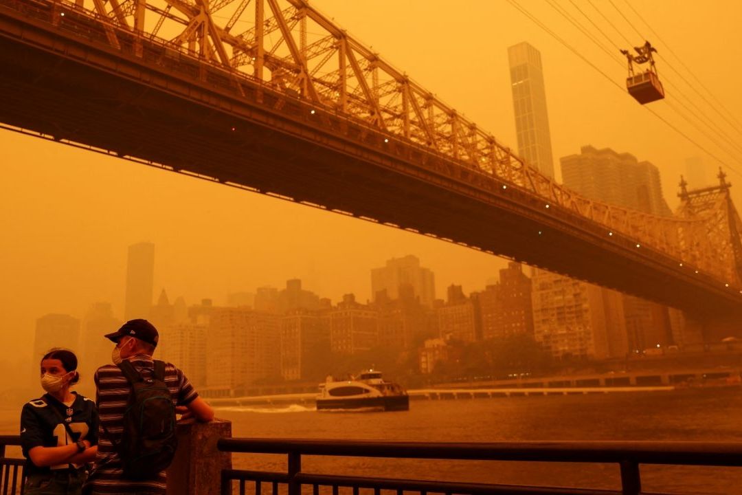 Contaminación de incendios en Canadá pinta de naranja Nueva York
