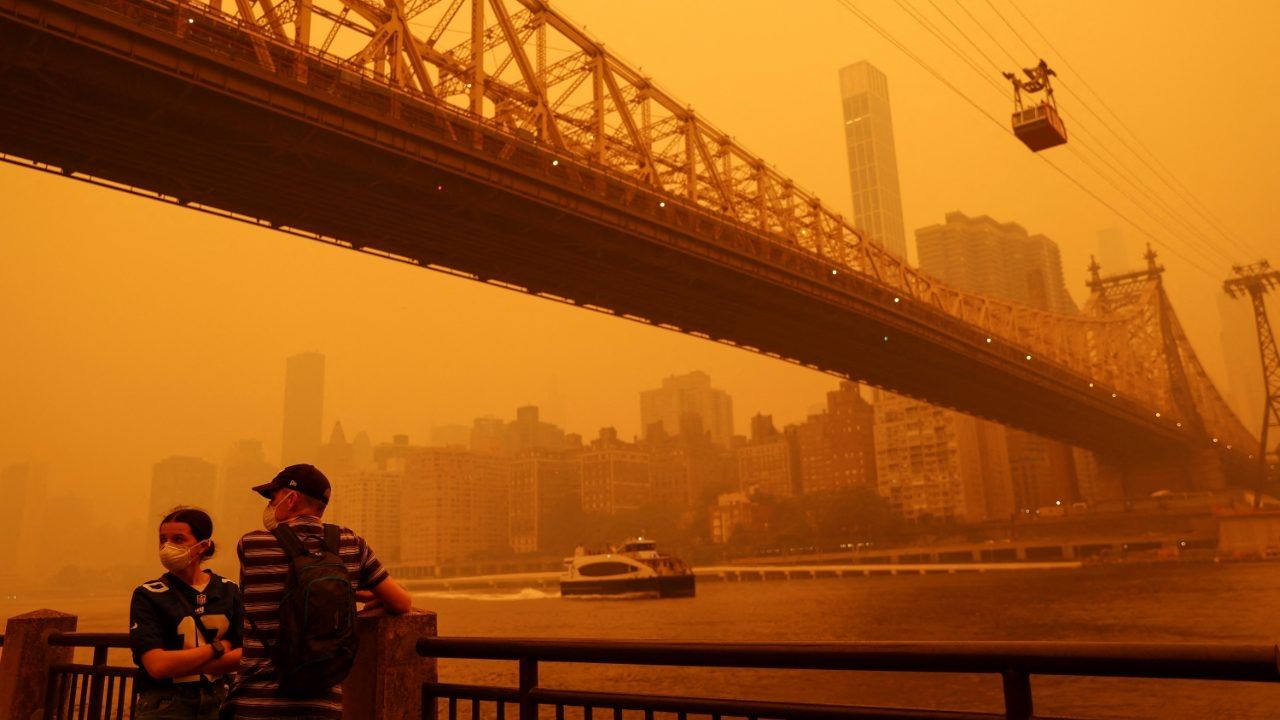 Contaminación de incendios en Canadá pinta de naranja Nueva York