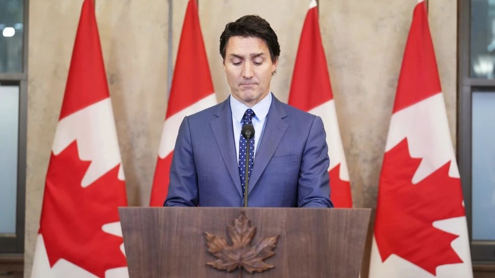 El primer ministro canadiense Justin Trudeau se disculpa por ovaciones a un nazi