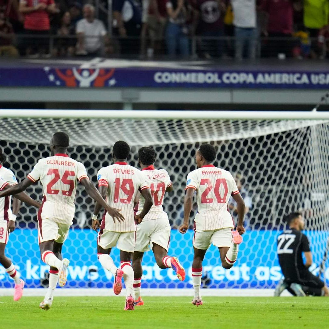 Ahora Canadá enfrentará a la Argentina de Lionel Messi en la siguiente fase. Foto AP
