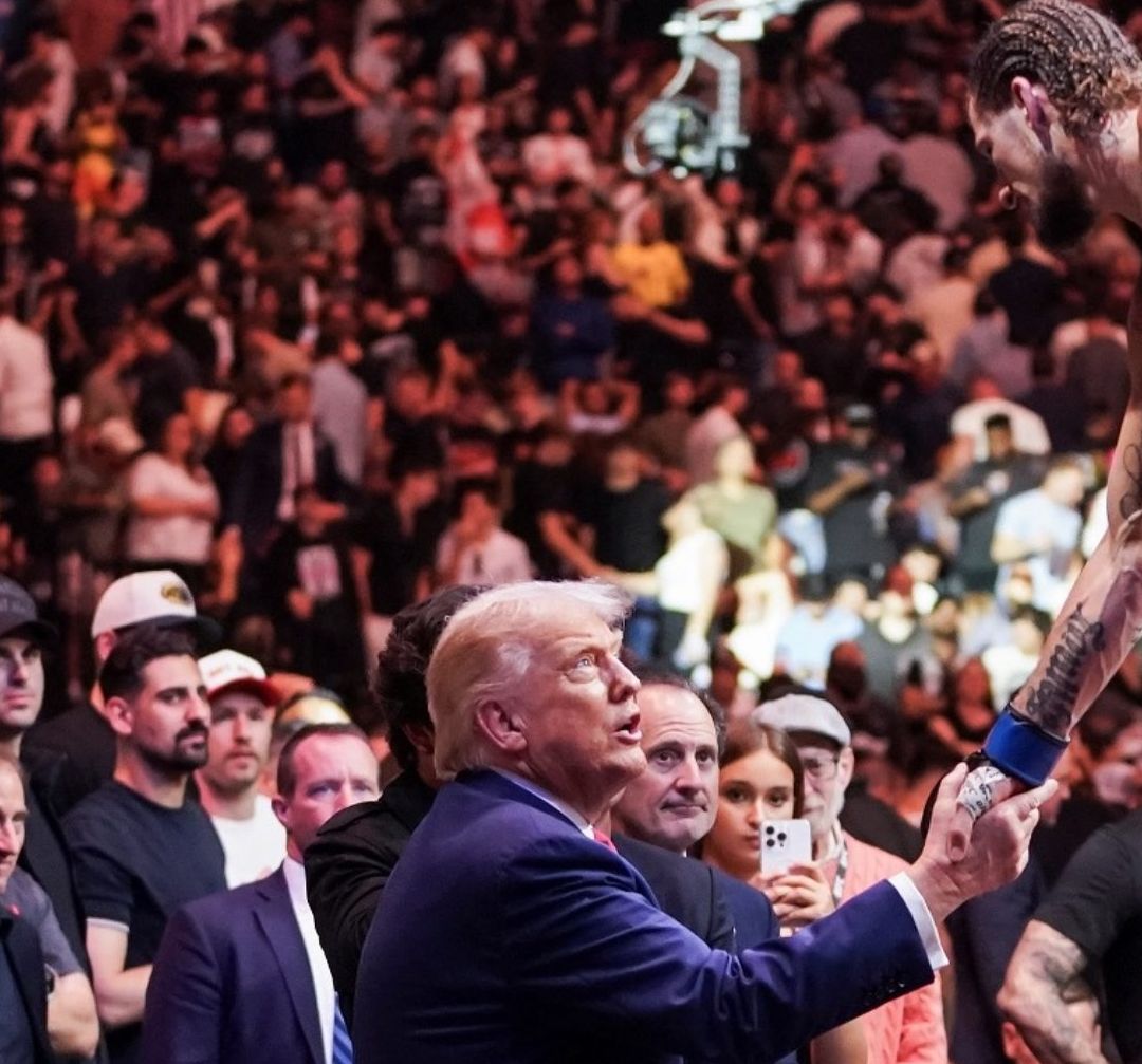 Donald Trump es fan de los combates de artes marciales mixtas y se le ha visto en las funciones de la UFC.