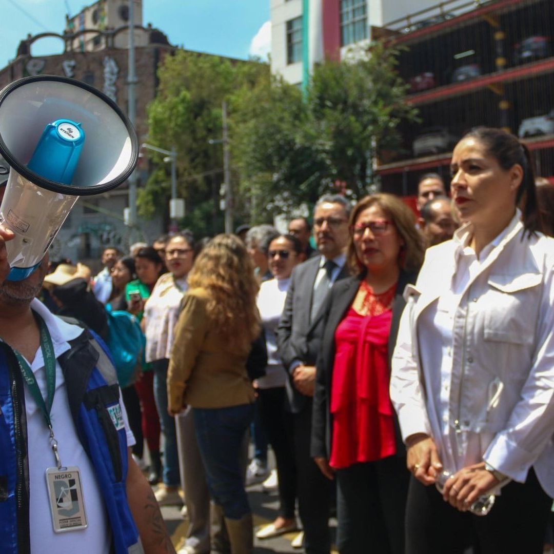 Además del sistema de altavoces, se enviará un mensaje de texto a 105 millones 33 mil 512 teléfonos celulares.