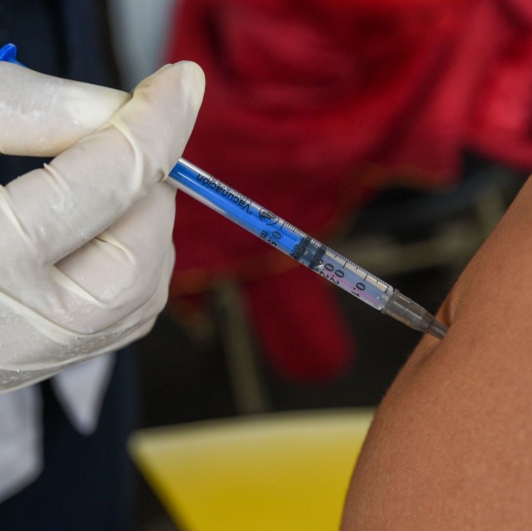 ¿En qué Farmacia Comprar la Vacuna Pfizer contra COVID y Cuánto Cuesta?