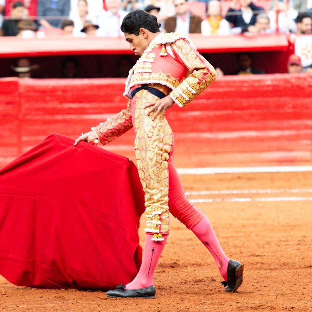 Héctor Gutiérrez recibe fuerte cornada en la Plaza México