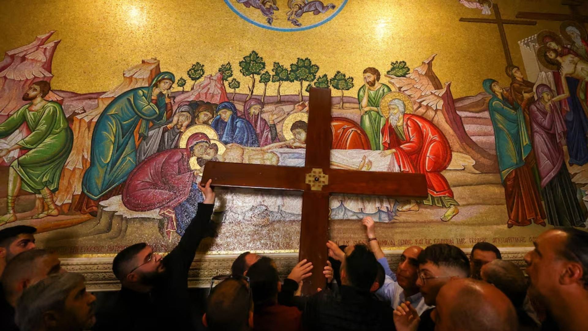 ¿A Qué Hora Acaba Ayuno de Viernes Santo Hoy 3 de Abril 2026? Iglesia Aclara Cuándo Romperlo