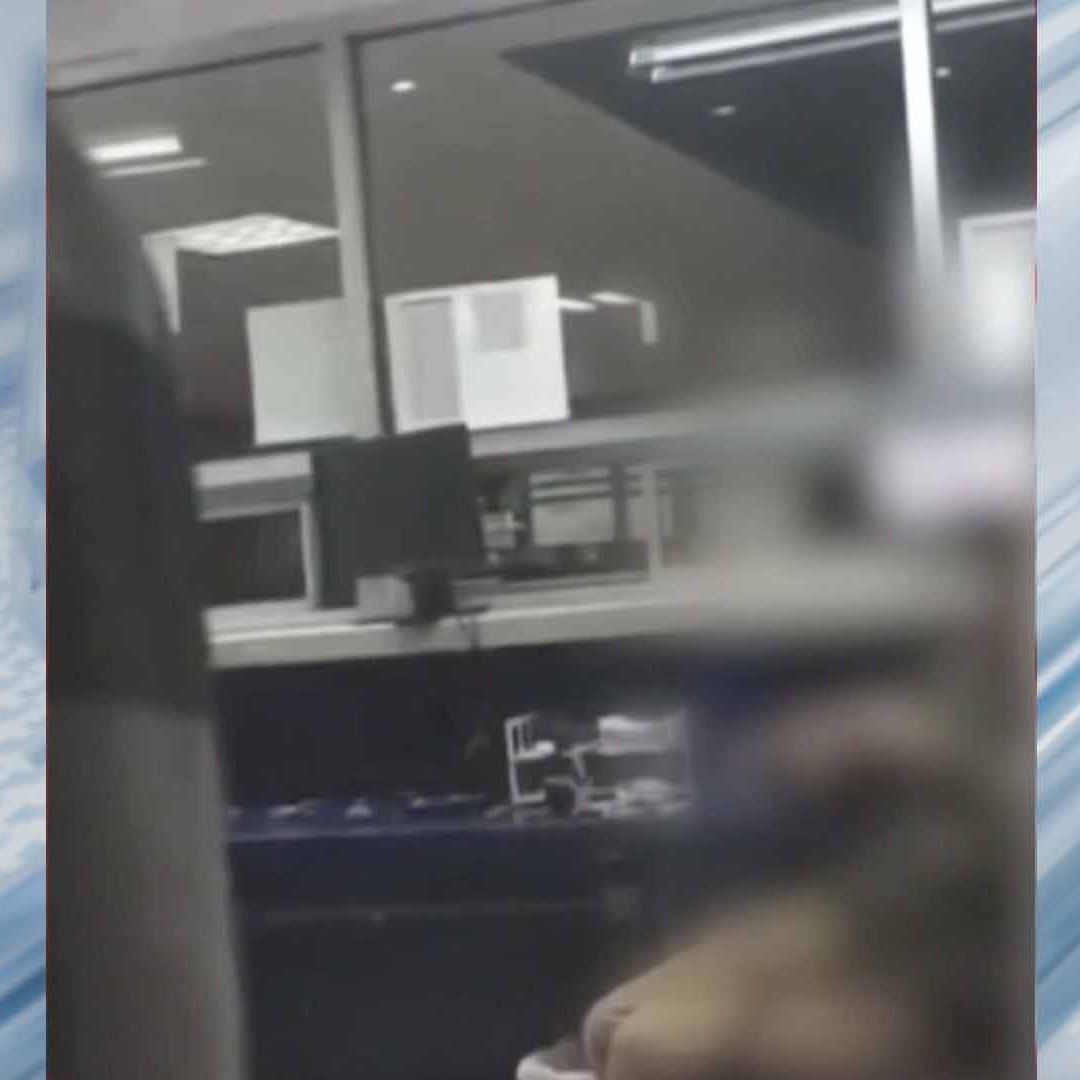 Vinculan a Proceso a Dos Agentes de Migración Acusados de Exigir Dinero a Connacionales