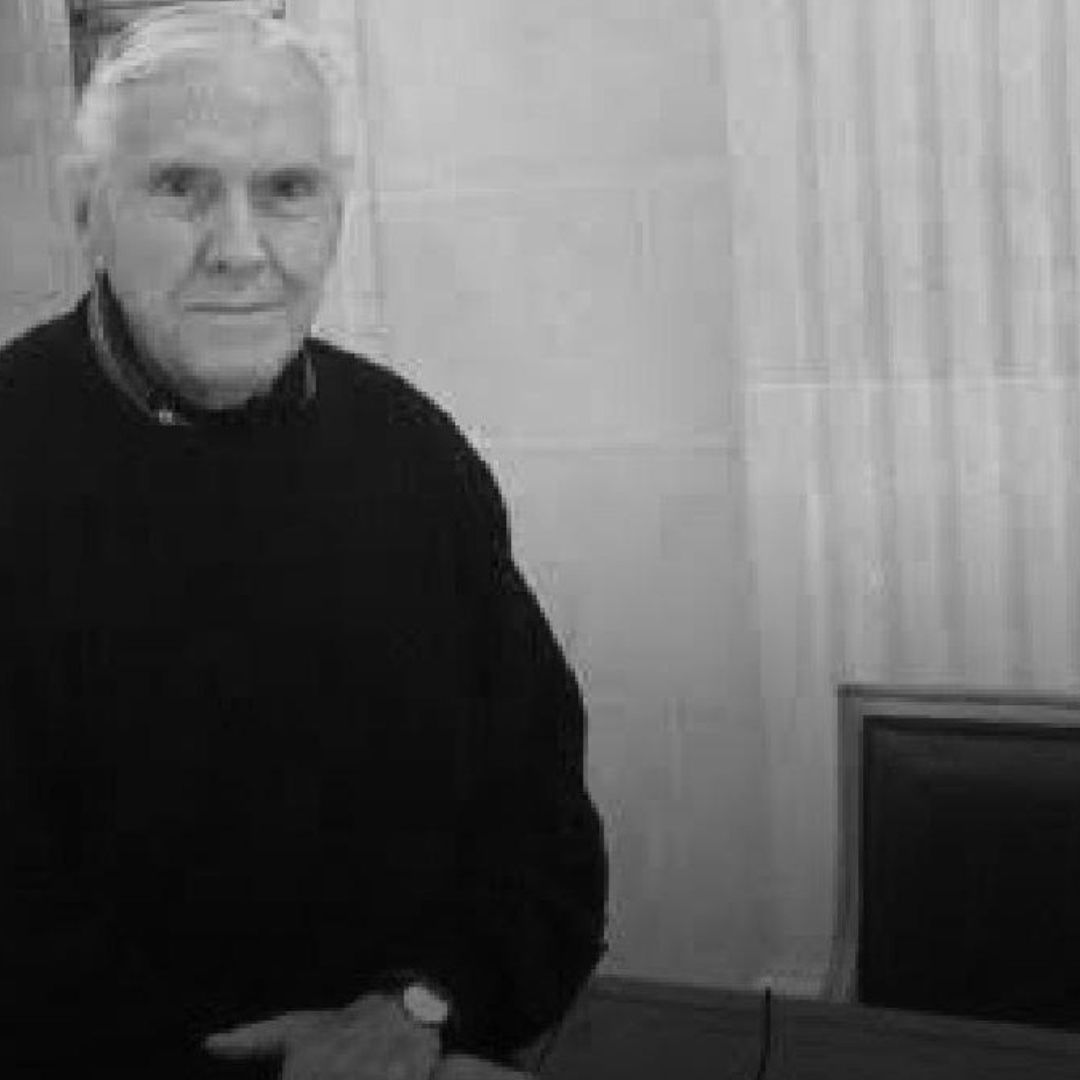 Como funcionario público se desempeñó como Director de Obras Públicas.
