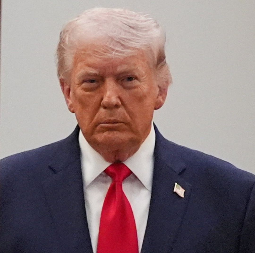 Trump Dice que su Ejército No Ha Empezado a Destruir lo que Queda en Irán