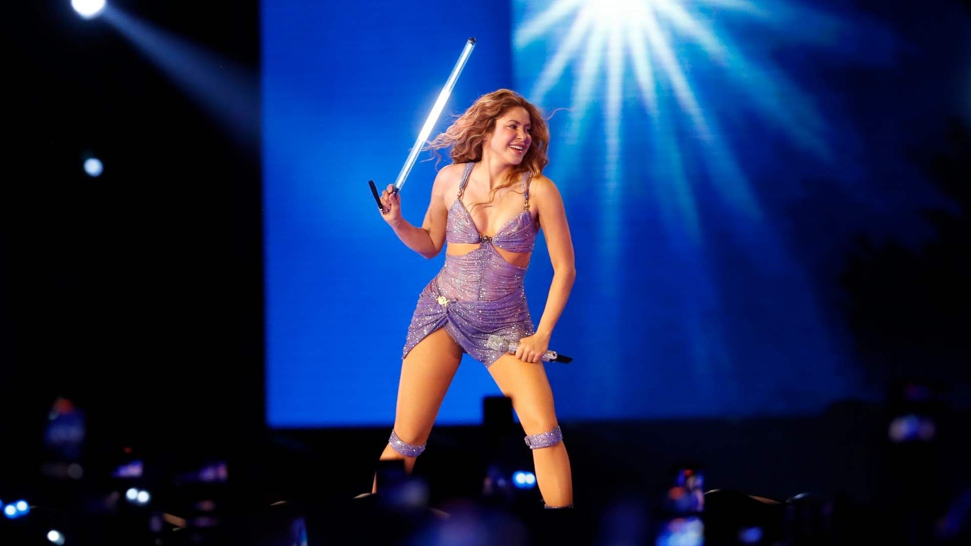 Shakira Sorprende al Anunciar su Concierto en las Pirámides de Egipto en Perfecto Árabe
