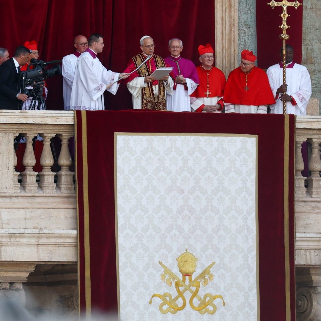 Primer mensaje del papa León XIV en El Vaticano