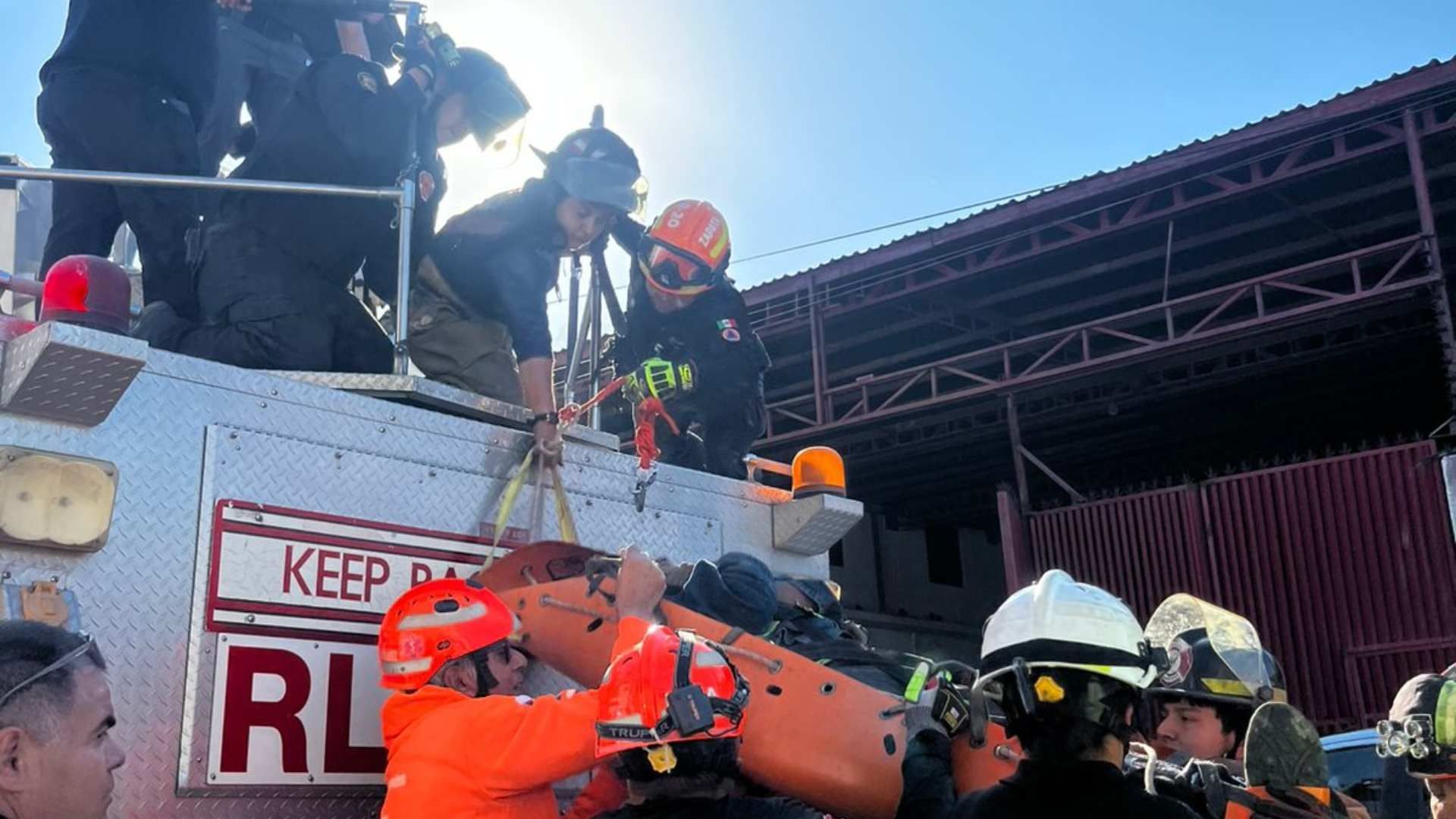 Lesionado por caída de losa