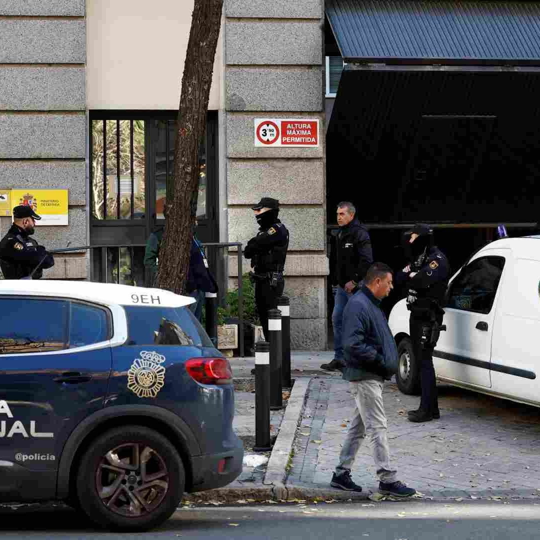 Interceptan carta con explosivo en España