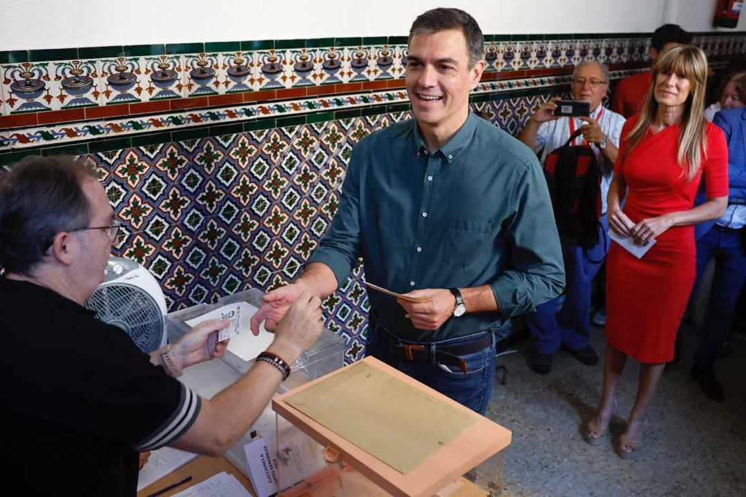 Abren Colegios Electorales en España para Elegir Presidente
