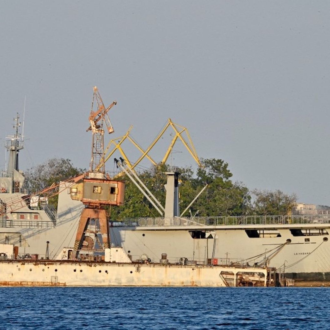 Barcos de la Guardia Costera de Cuba en La Habana