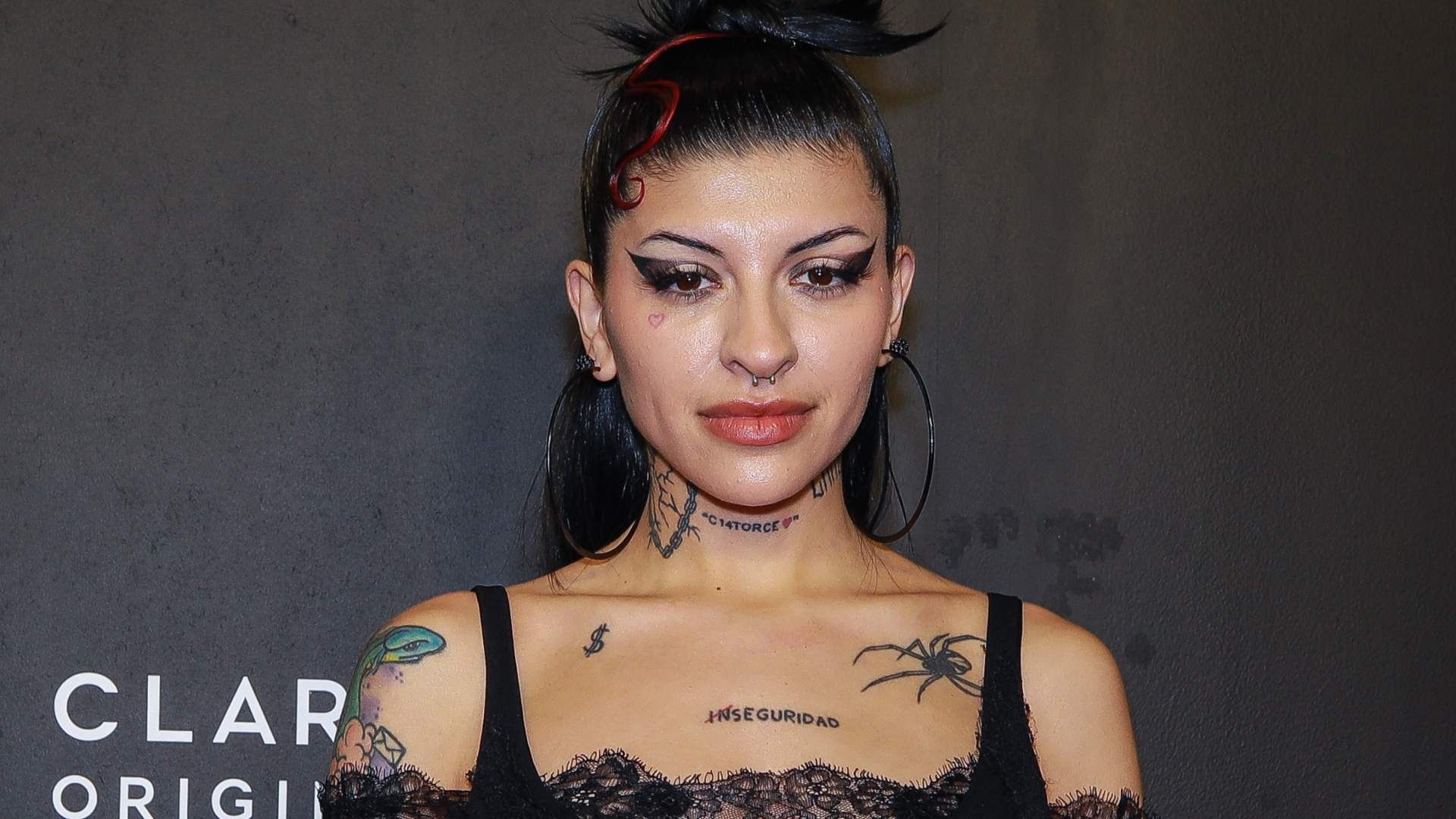 ¿Indirecta? Cazzu Comparte Imagen tras Declaraciones de Nodal sobre Canción 'Rosita'