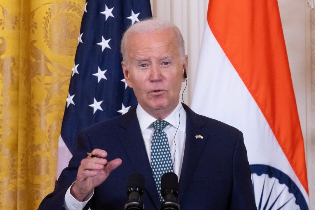 Biden niega tensión con China tras llamar 'dictador' a Xi