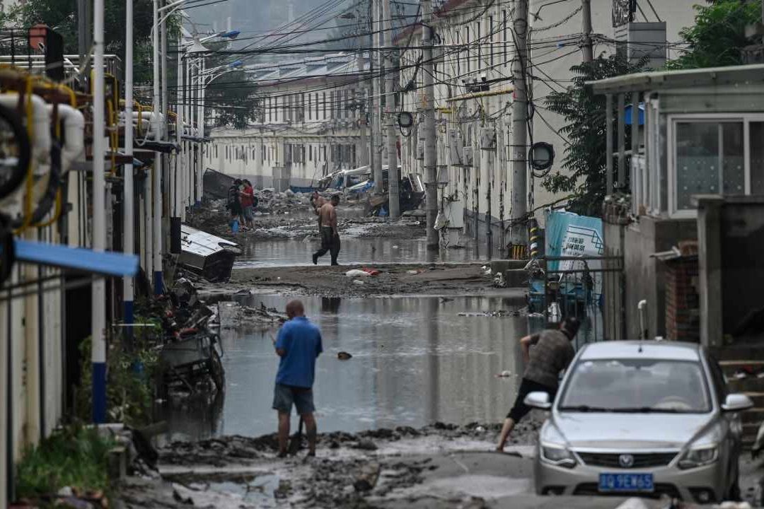 Lluvias dejan 21 muertos y 6 desaparecidos en China
