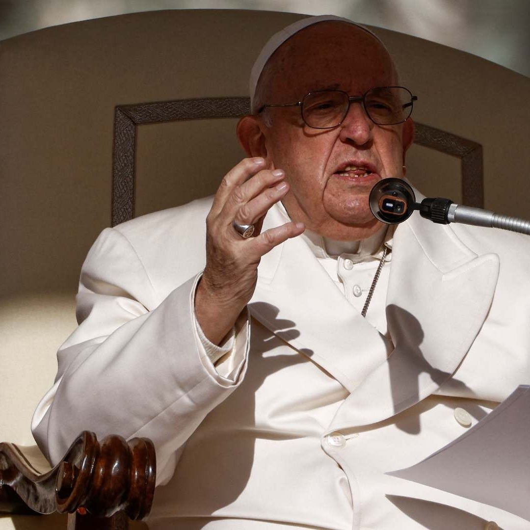 Papa Pide Rezar por Migrantes Muertos en INM Ciudad Juárez