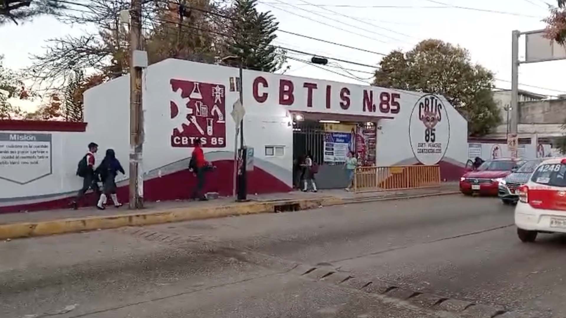 Arrojan Artefactos Explosivos en Cbtis 85 de Coatzacoalcos Veracruz
