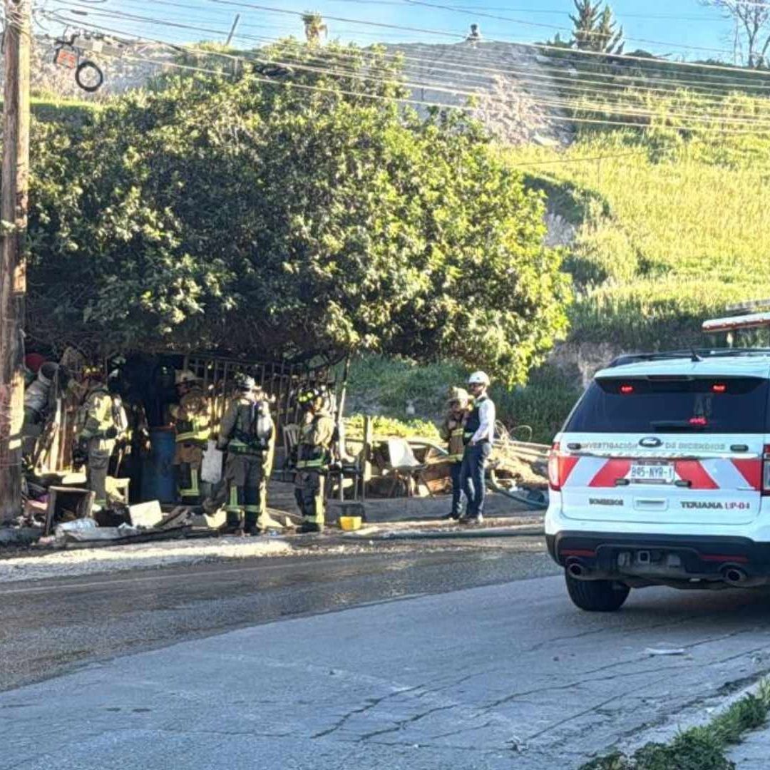 Siete Personas y Tres Bomberos Resultaron con Quemaduras tras un Incendio en Tijuana