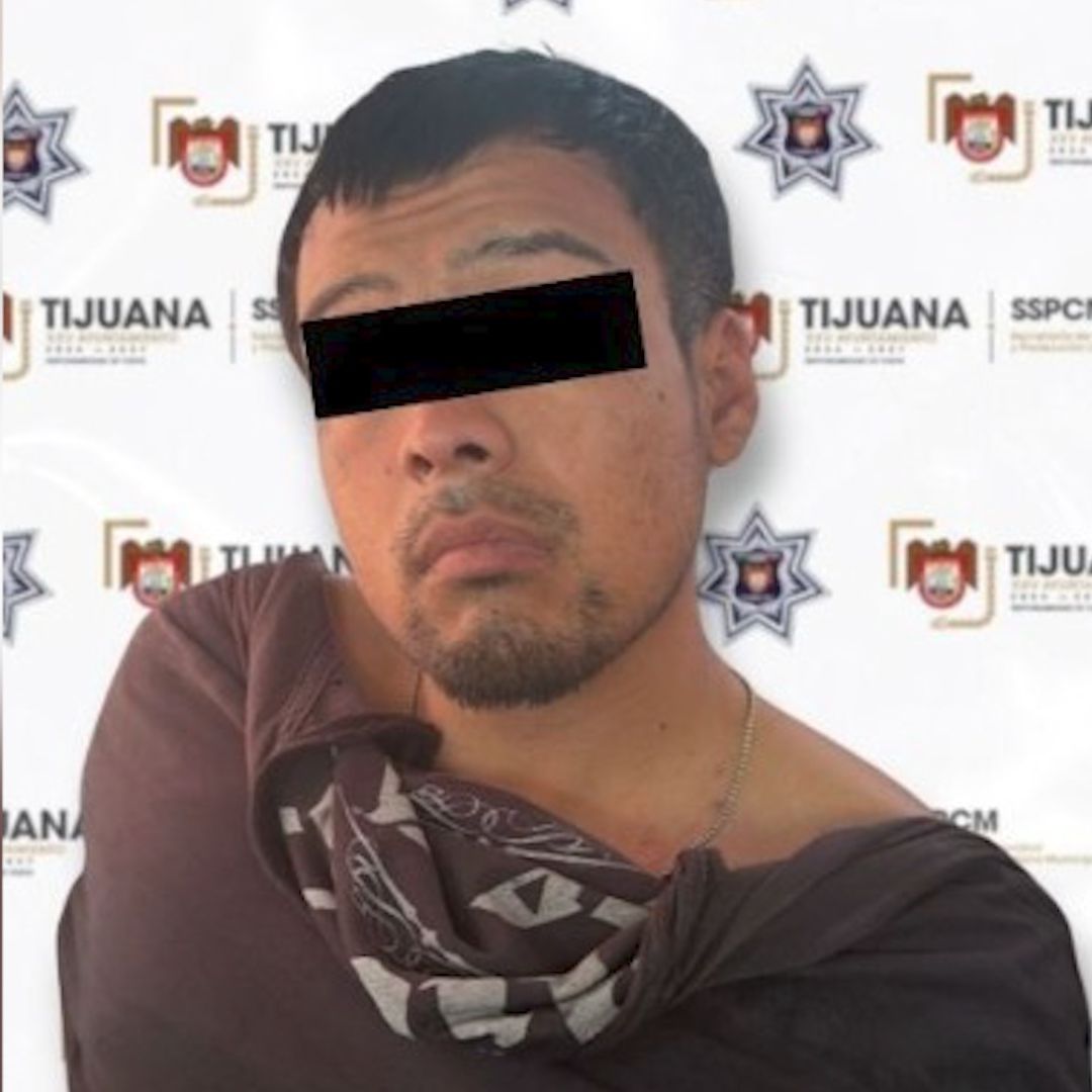 Persecución en Bulevar Cuauhtémoc de Tijuana Deja un Detenido: Aseguran Arma y Vehículo