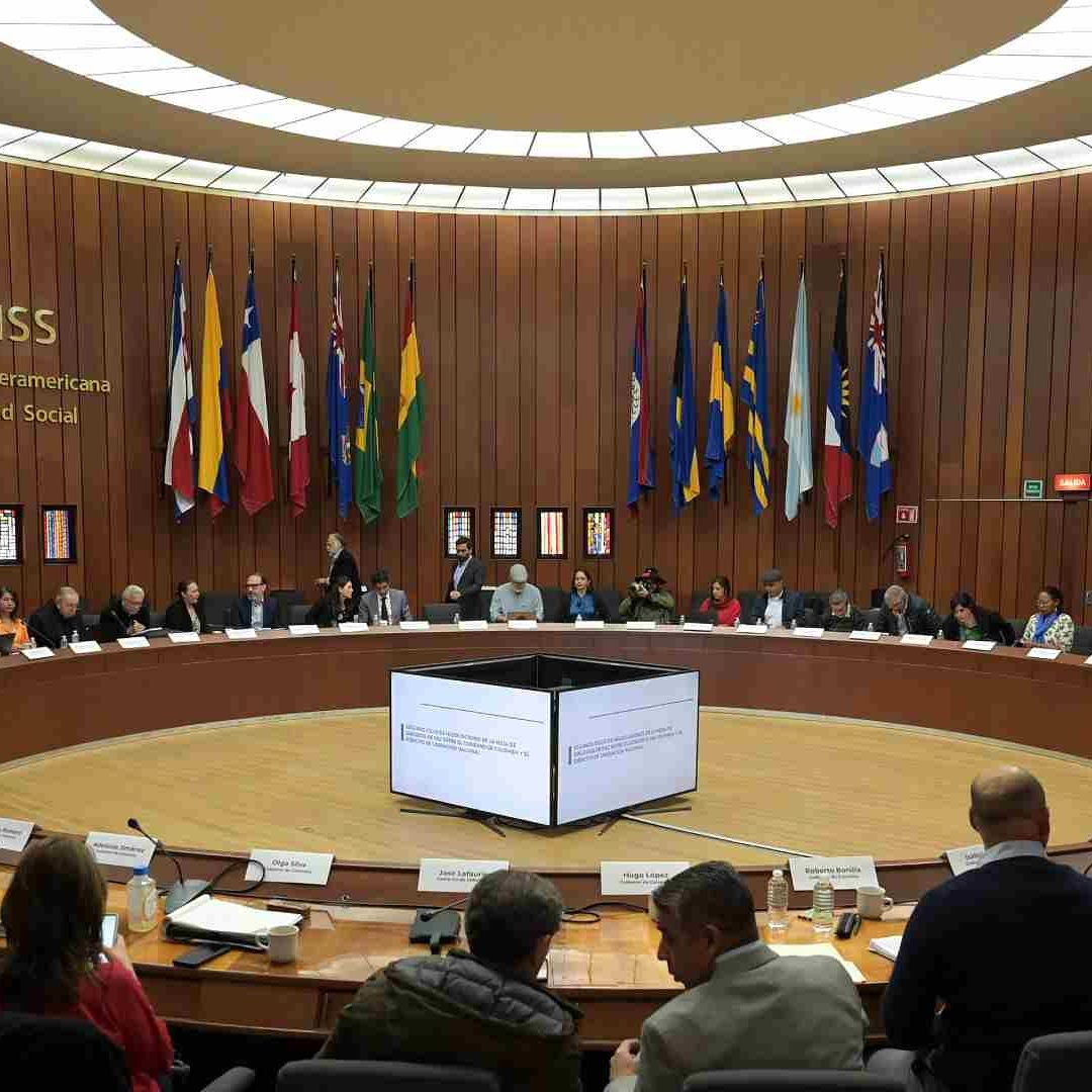 Colombia reconoce políticamente al ELN en busca de la paz