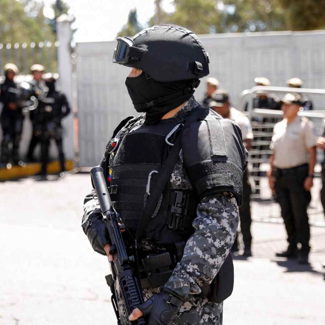 Operativo en el servicio forense de Ecuador