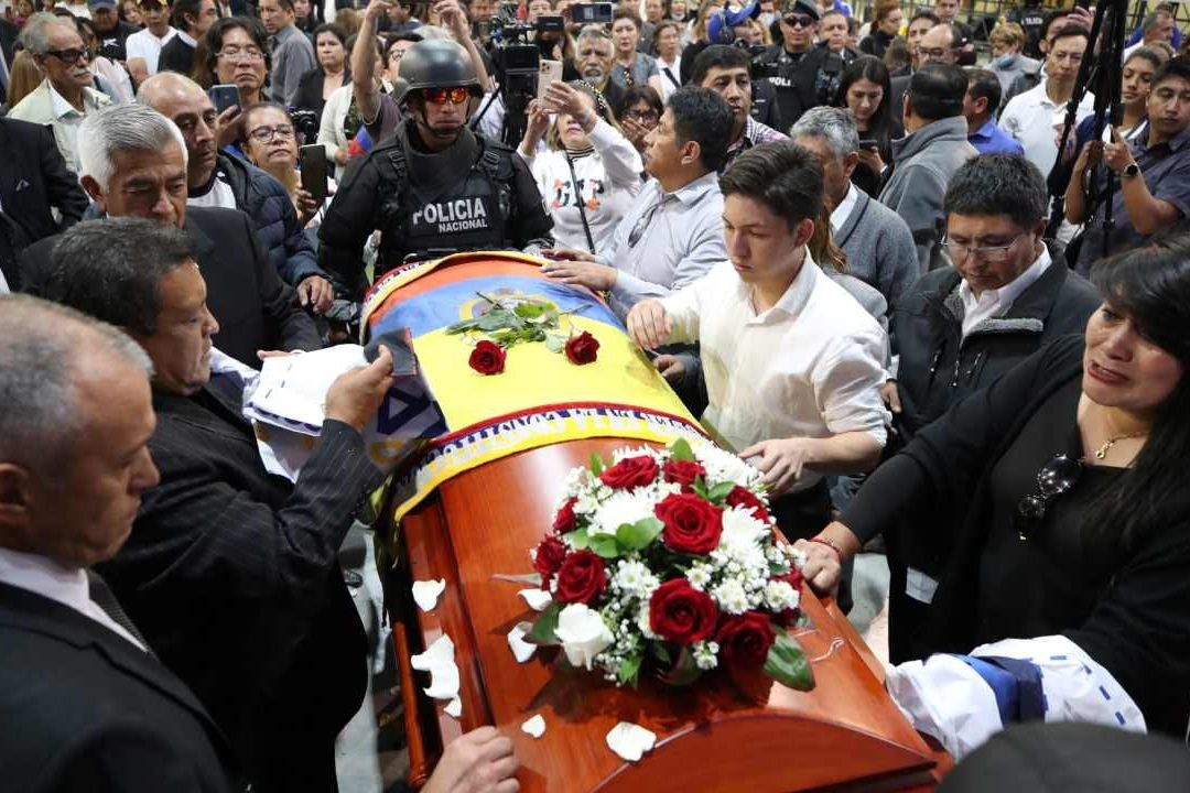Asesinato de Villavicencio: Juez de Ecuador Ordena Prisión Preventiva de 9 Colombianos