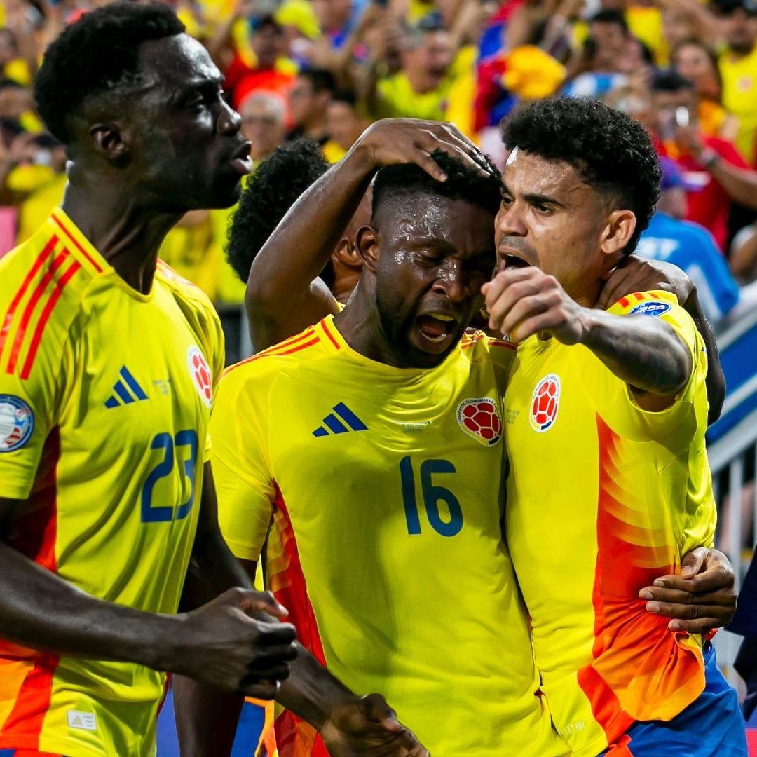 Jefferson Lerma, jugador del Crystal Palace de Inglaterra, le dio el triunfo al cuadro cafetalero. Foto AP