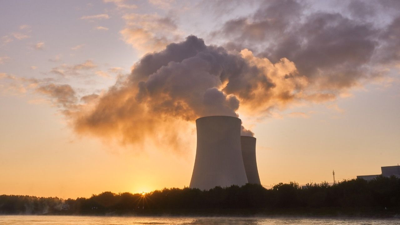 Polonia firmó un contrato con la empresa Westinghouse para construir su primera central nuclear en ese país